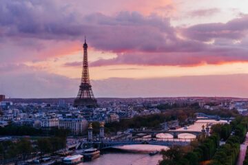 paris-at-sunset-2022-11-16-18-07-03-utc-1500x1000